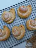 Roti Keong / Siput (Banana Bread)