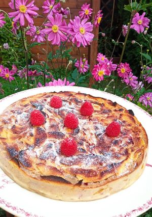 Une photo de Gâteau invisible framboise cacahuète