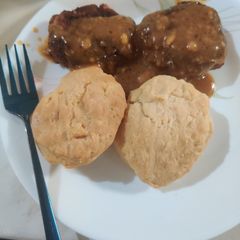 A picture of Chicken Sausage Patties and Gravy.