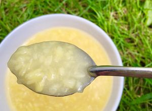 Hình của món Chè đậu xanh bột sắn của mẹ (chè hoa cau).