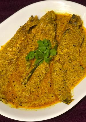 পাবদা সর্ষে (Pabda Sorse Recipe In Bengali) রেসিপির প্রধান ছবি