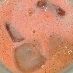 A picture of Strawberry shake.