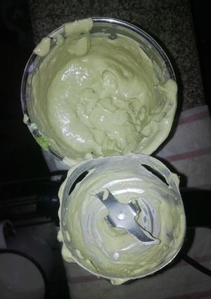 Una foto de Mayonesa de hígado y palta