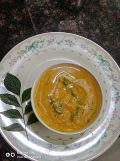 ઘઉંના લોટનું ખીચું(Ghau na lot nu khichu recipe in Gujarati) રેસીપી મુખ્ય ફોટો