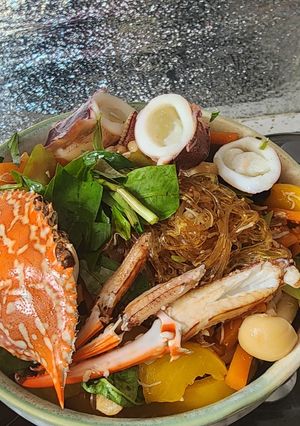 Hình của món Miến om hải sản.