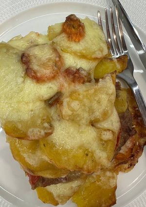 Фото Картопляна 🥔запіканка з фаршем та овочами 🥕🥔🧅🍅🧄.