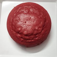 Red sponge cake A picture of Red sponge cake.