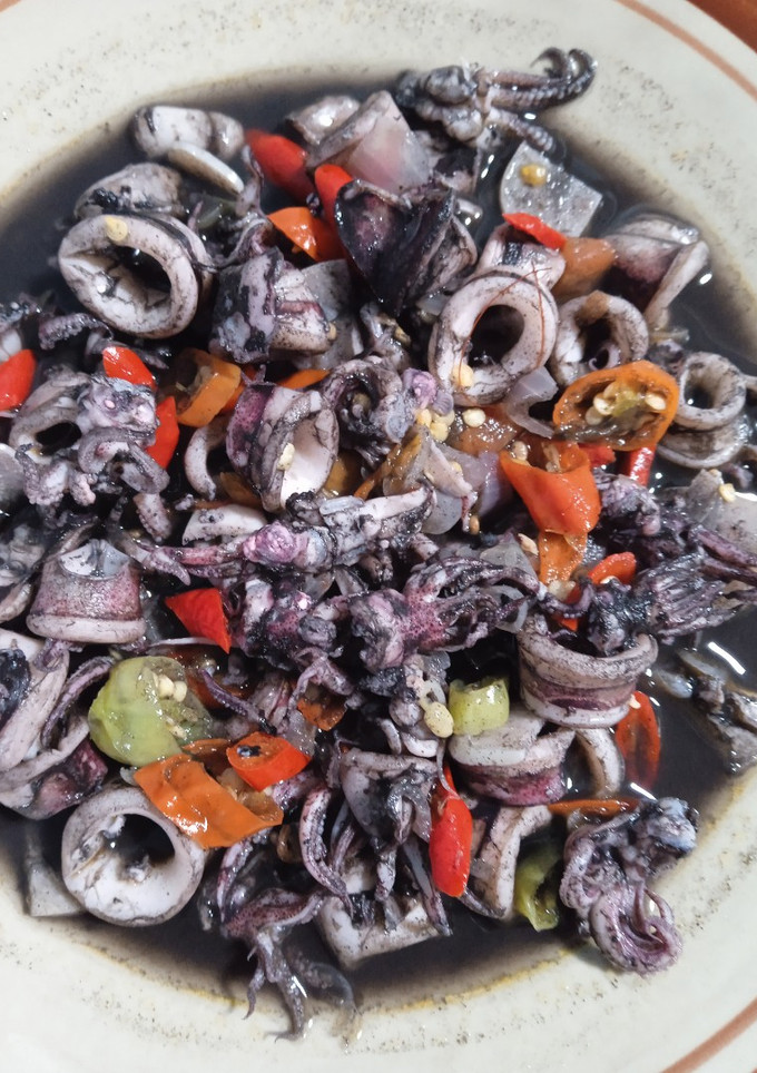 Foto resep Cumi hitam kuah pedas