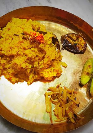 ভোগের খিচুড়ি (bhoger khichuri recipe in Bengali) রেসিপির প্রধান ছবি