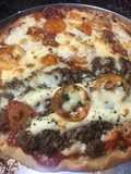 Pizza caseira - Brie com geleia de pimenta