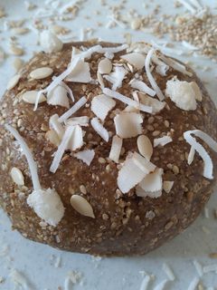 સફેદ તલ નું કચરિયું (White Til Kachariyu Recipe In Gujarati) રેસીપી મુખ્ય ફોટો
