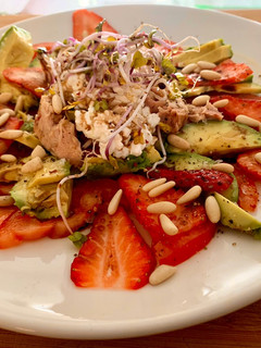 Una foto de Ensalada multivitaminas