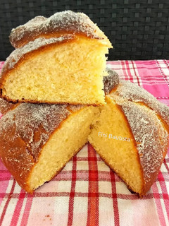Una foto de Pan de muerto tradicional del Día de todos los Santos