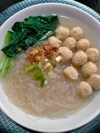 Langkah Gampang Menyiapkan Resep Sup Bola-Bola Ayam Udang yang Bisa Manjain Lidah Anti Ribet, Menggugah Selera