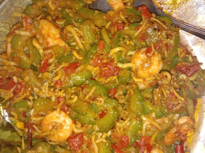 Langkah Mudah untuk Menyiapkan Resep  Tumis pare udang teri medan gak pahit yang Bikin Ngiler, Enak Banget