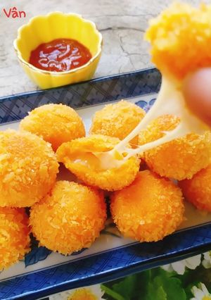 A picture of Fried Sweet Potato Balls with Cheese.