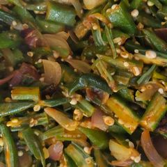 A picture of Onion masala bhindi.