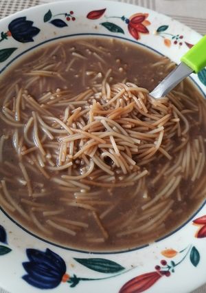 Una foto de Fideos con frijol