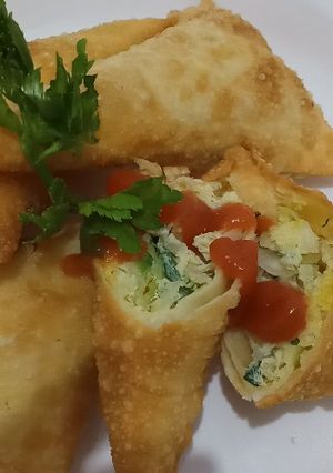 Foto resep Pangsit Isi Telur Sayur Sederhana
