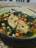 Potaje de garbanzos con pollo y espinaca