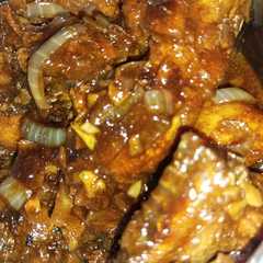 A picture of Ayam Kecap Mentega.