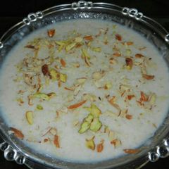 A picture of Rice kheer | chawal ki kheer | Indian rice pudding.