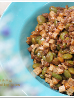 [豆干毛豆炒肉末]配飯拌麵超美味 的食譜成品照片