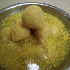 A picture of Kanji Vada.