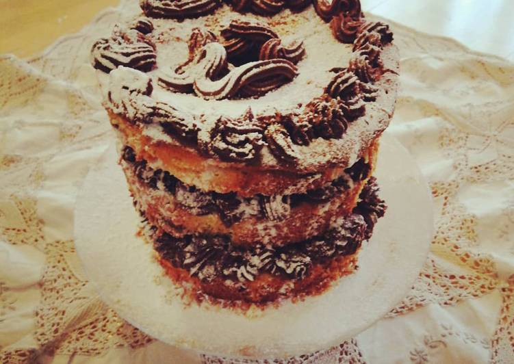 Recetta di Premiato Fluffosa nuda cioccolatosa (alias chocolate naked cake)