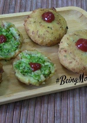 A picture of Rice Khichu Pattice.