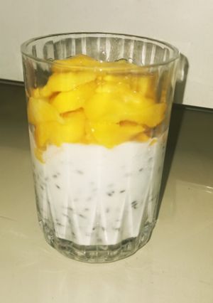 A picture of Chia Breakfast cup.