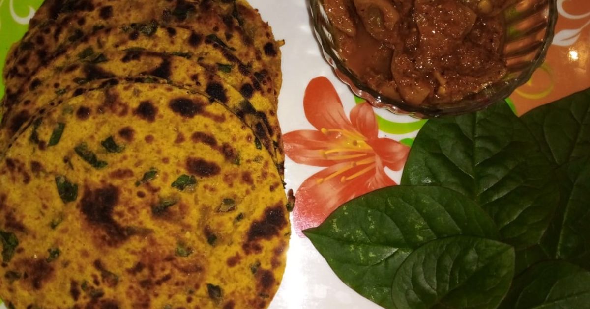 पोई भांजी के परांठे (Poi Bhaji Ke Parathe Recipe In Hindi) रेसिपी बनाने ...