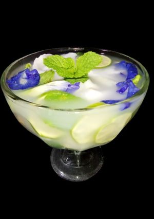 Foto resep Tropical Blue Infusion (Infused Water Dari Air Kelapa, Mint, Bunga Telang, Jahe Merah & Jeruk Nipis )