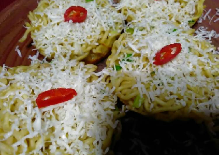 Resep Pizza Mie Sederhana yang Lezat Sekali
