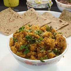 A picture of Jhunka.