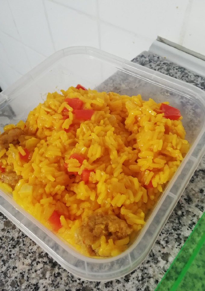 Una foto de Arroz con butifarra