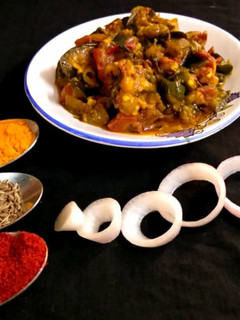 चटपटा मसाला बैंगन(chatpata masala baingan recipe in hindi) रेसिपी मुख्य फोटो