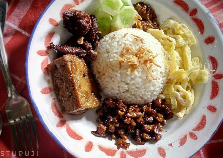 Resep Nasi Uduk Betawi Simple Dengan Ricecooker, Enak Banget
