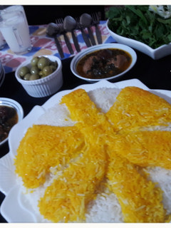 عکسی از دستور خورش آلو اسفناج