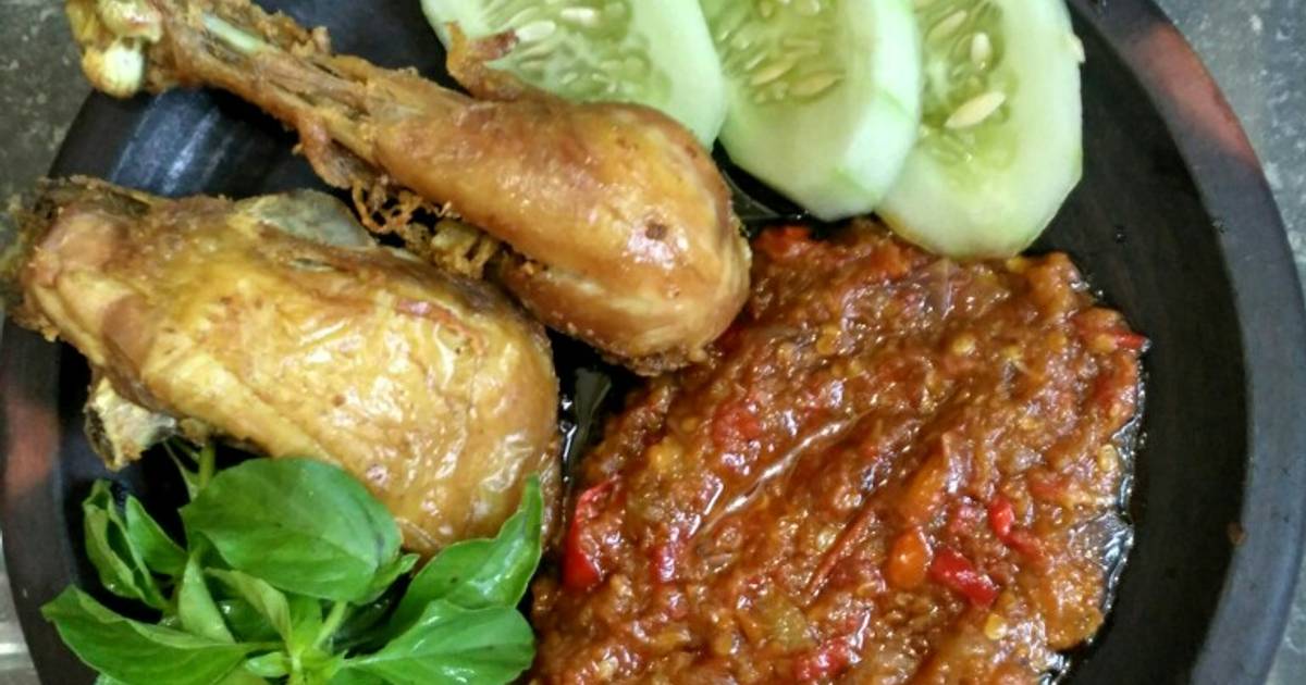 Resep Ayam Goreng Sambel Lalapan oleh Tiya Wulan Cookpad