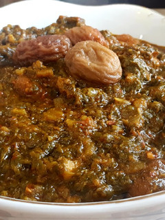 عکسی از دستور خورشت آلو اسفناج