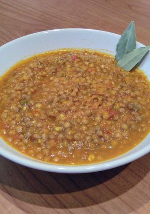 Una foto de Guiso de lentejas (vegano)