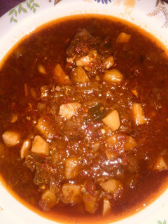A picture of Potatoes 🥔 in stew.