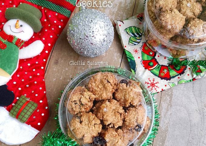 Oat Raisin Almond Cookies