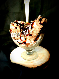 A picture of Frozen chocolatey yogurt.