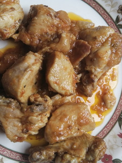 Una foto de Pollo con salsa
