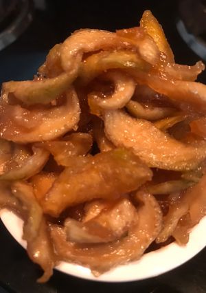 કાચી કેરી ના ગળ્યા આંબોળીયા (Kachi Keri Sweet Ambodiya Recipe In Gujarati) રેસીપી મુખ્ય ફોટો