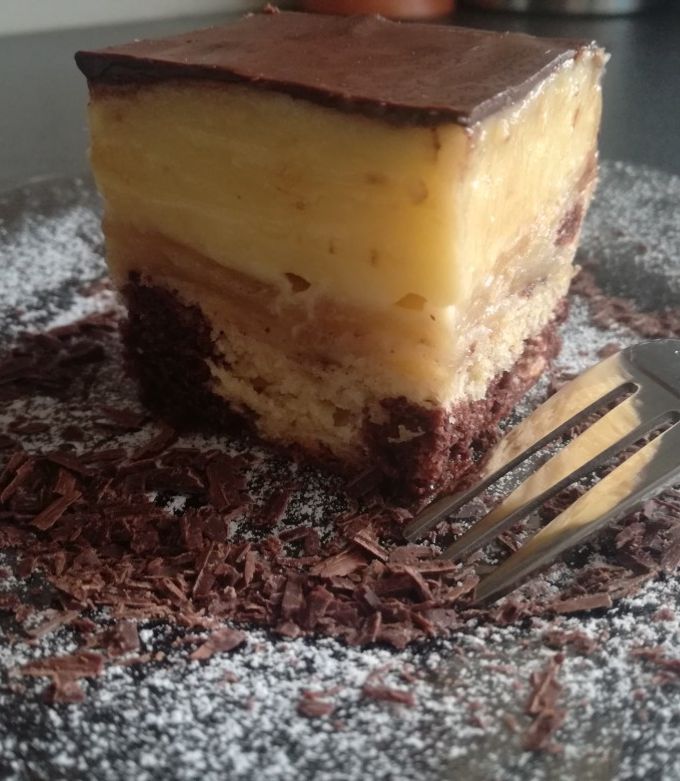 Almás kocka recept fotója