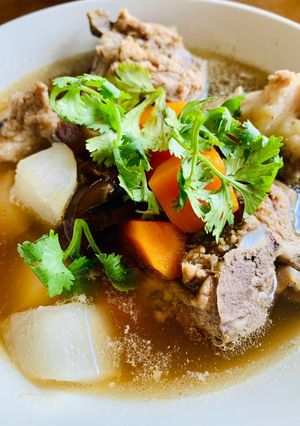 A picture of Radish Soup with Pork Ribs and Shiitake Mushrooms.