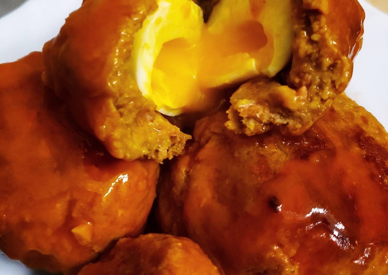 Scotish eggs (albóndigas rellenas de huevo)